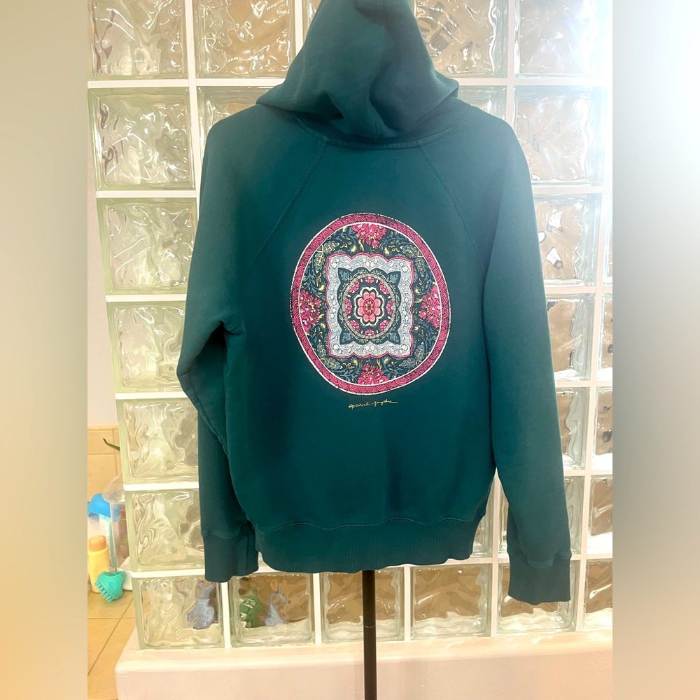 Spiritual Gangster green hoodie with mandala print